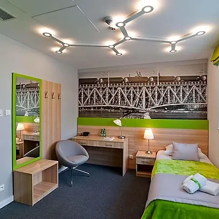 Green Hotel